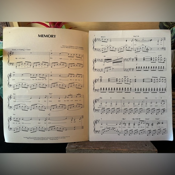 VINTAGE “Memory” Sheet Music | Piano & Voice | CATS | Andrew Lloyd Webber - Picture 3 of 5